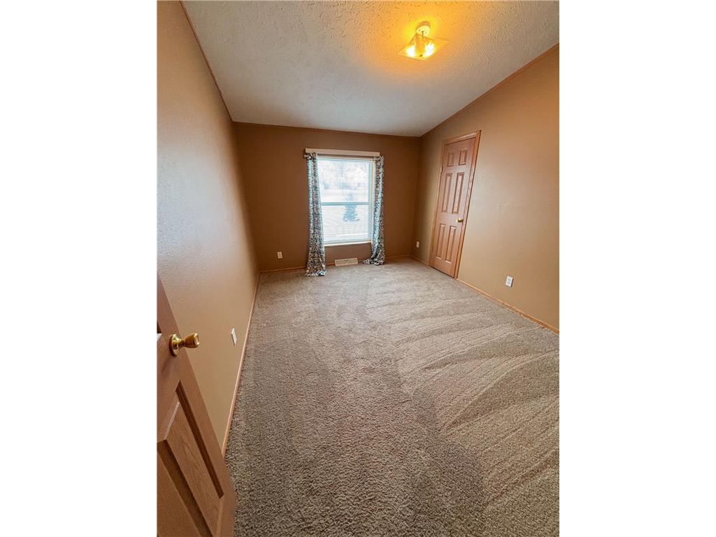 5040 Highway 47 NW Dalbo Twp MN 55017 6823292 image9
