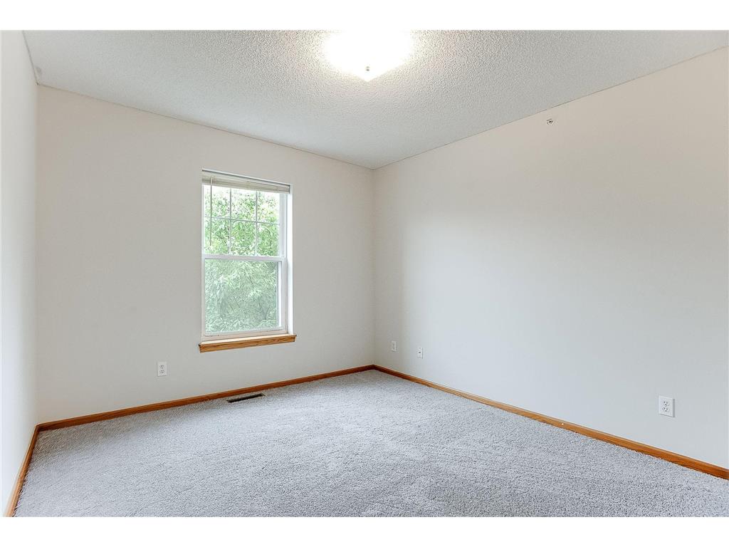 5040 Holly Lane N #3 Plymouth MN 55446 7042567 image18