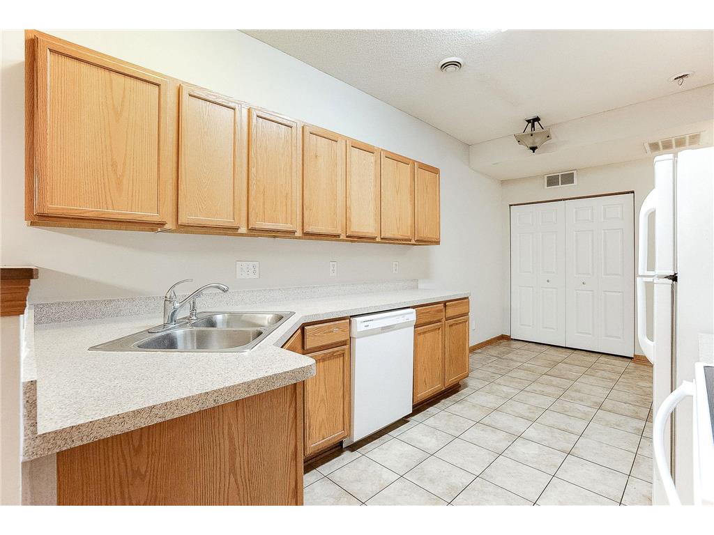 5040 Holly Lane N #3 Plymouth MN 55446 7042567 image5