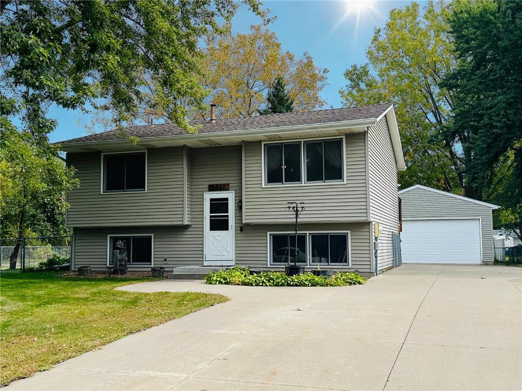 5040 Woodcrest Road White Bear Lake MN 55110 6822480 image1