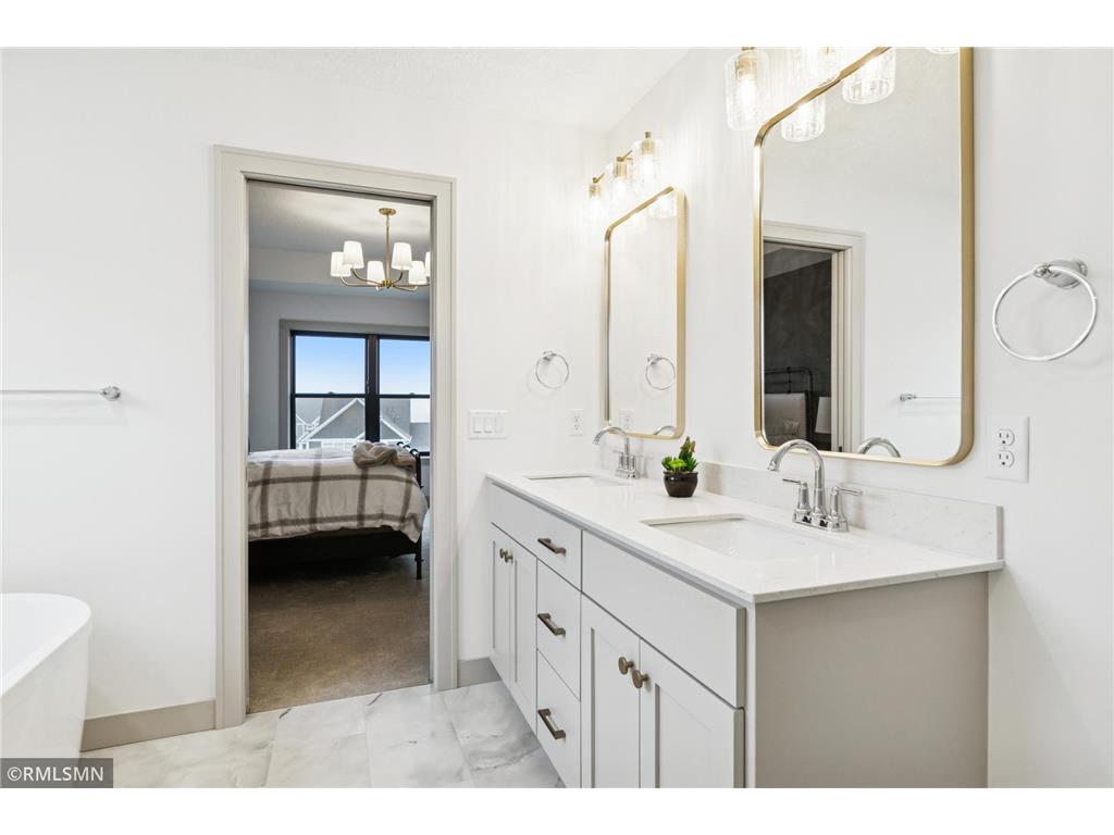 5042 Airlake Draw Woodbury MN 55129 6822152 image48