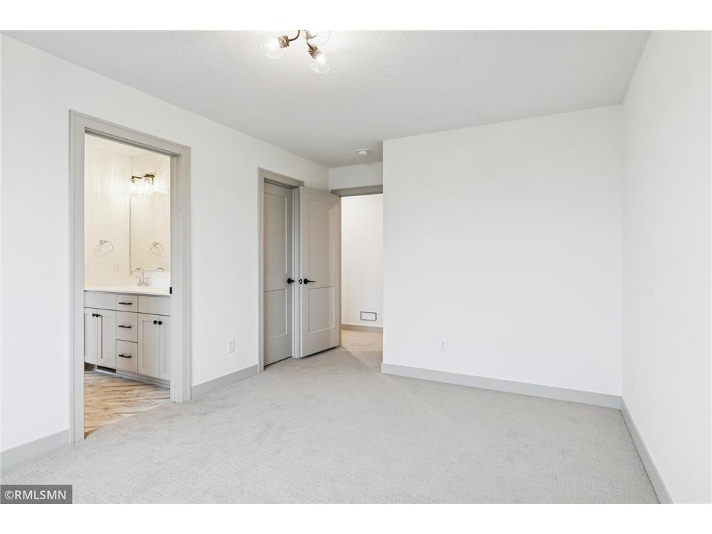 5042 Airlake Draw Woodbury MN 55129 6822152 image56