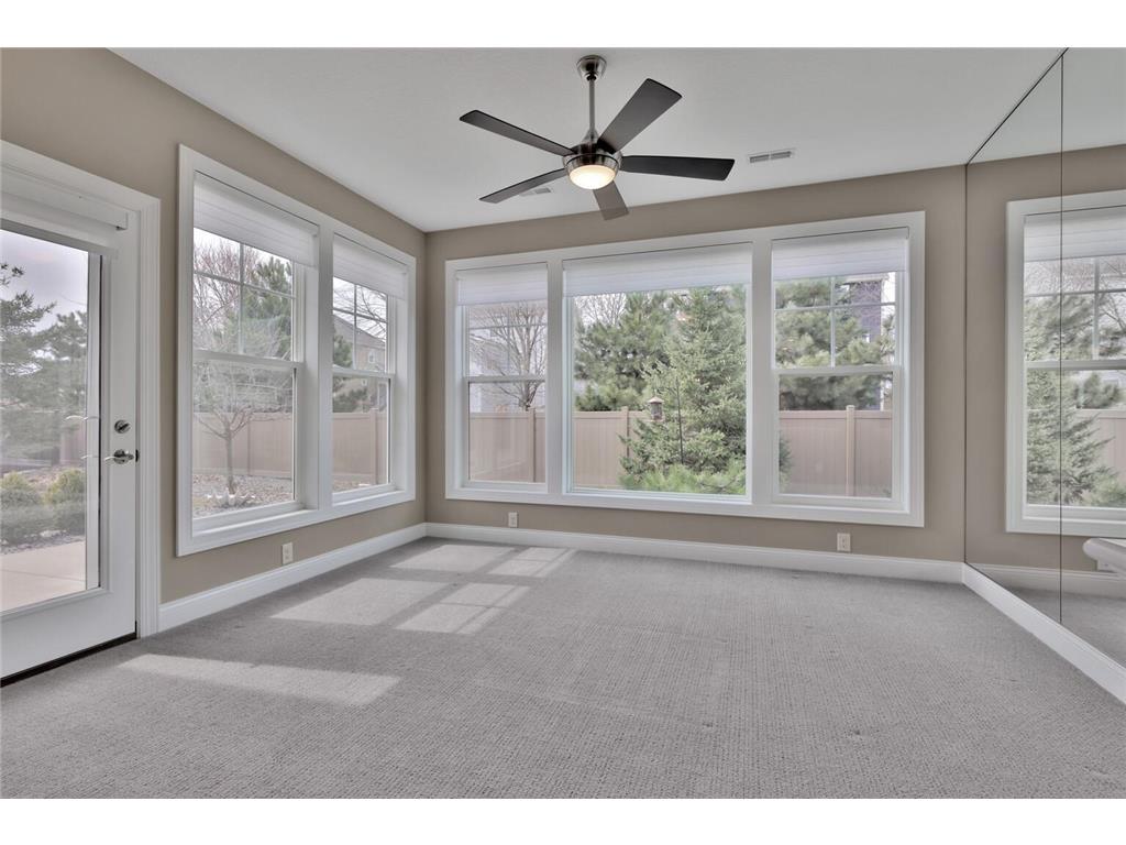 5042 Dale Ridge Road Woodbury MN 55129 7040352 image28