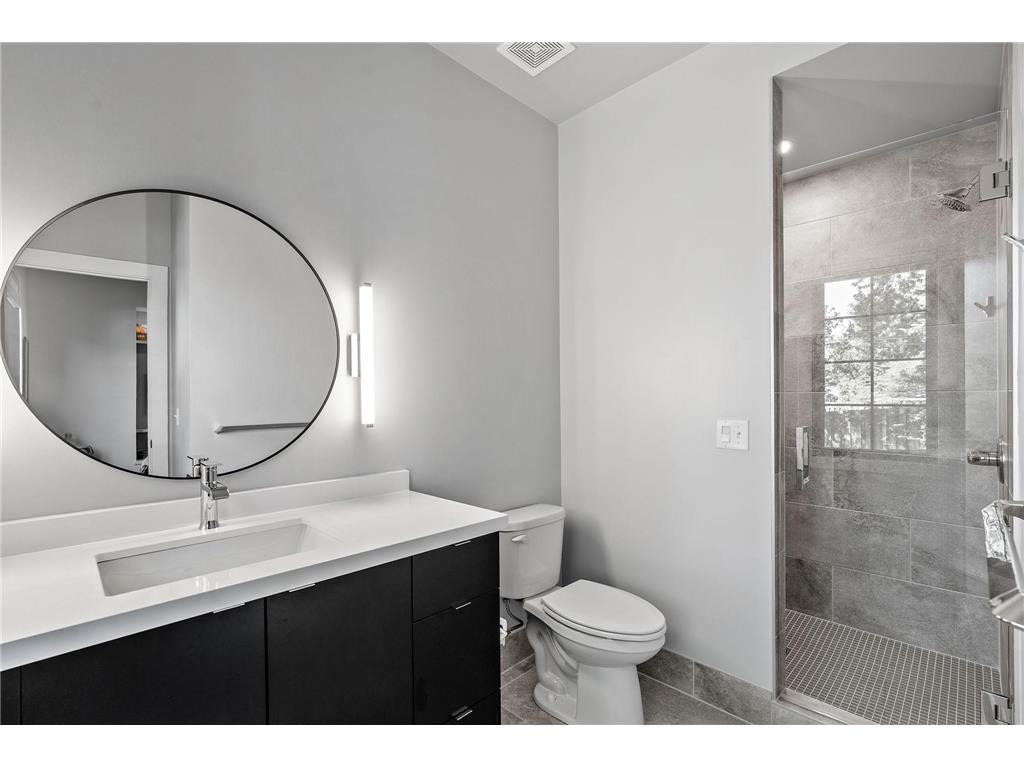 5043 Ewing Avenue S #100 Minneapolis MN 55410 7073846 image40
