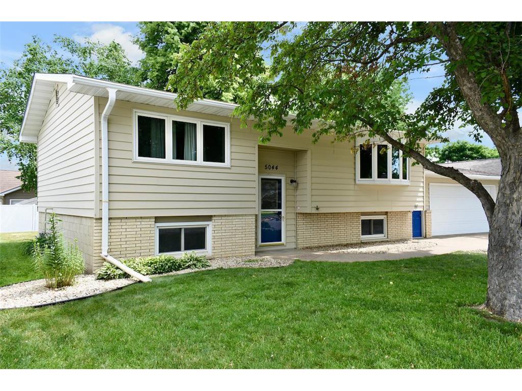 5044 W 7th Place Goodview MN 55987 6386692 image1