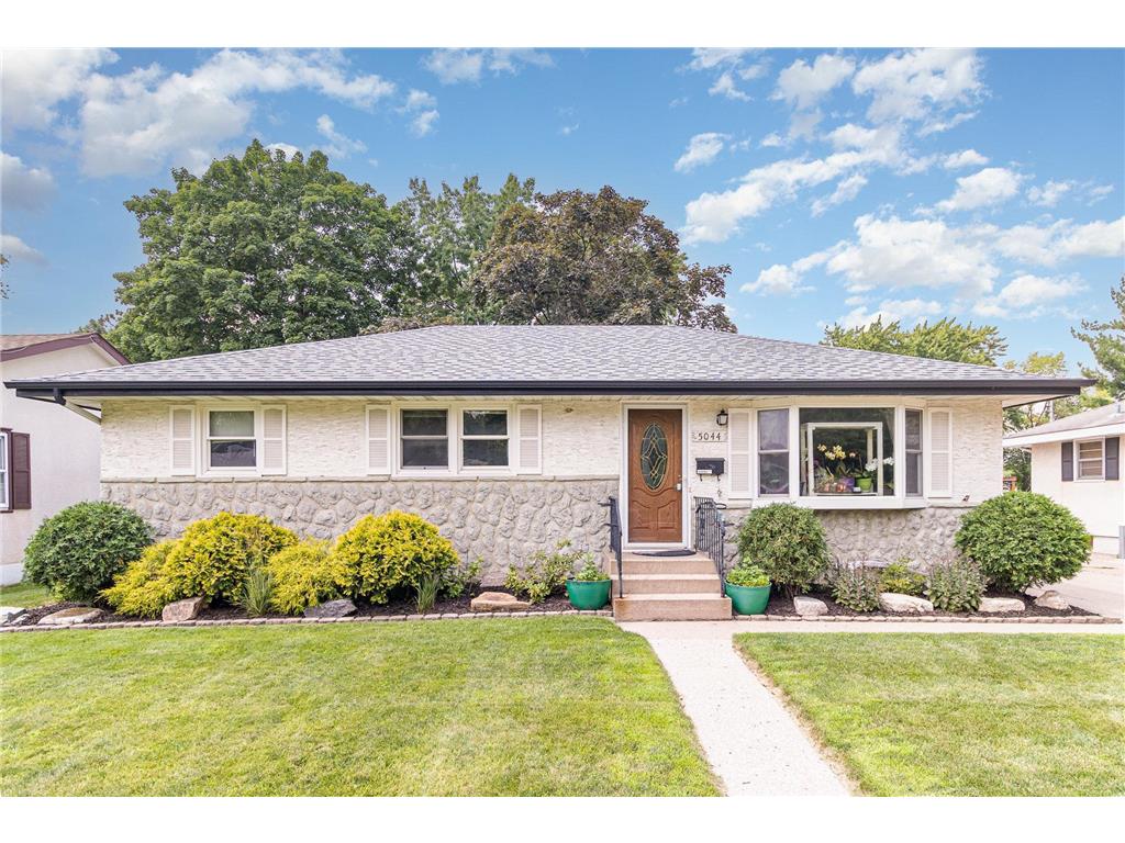 5044 Washington Street NE Columbia Heights MN 55421 6568637 image1