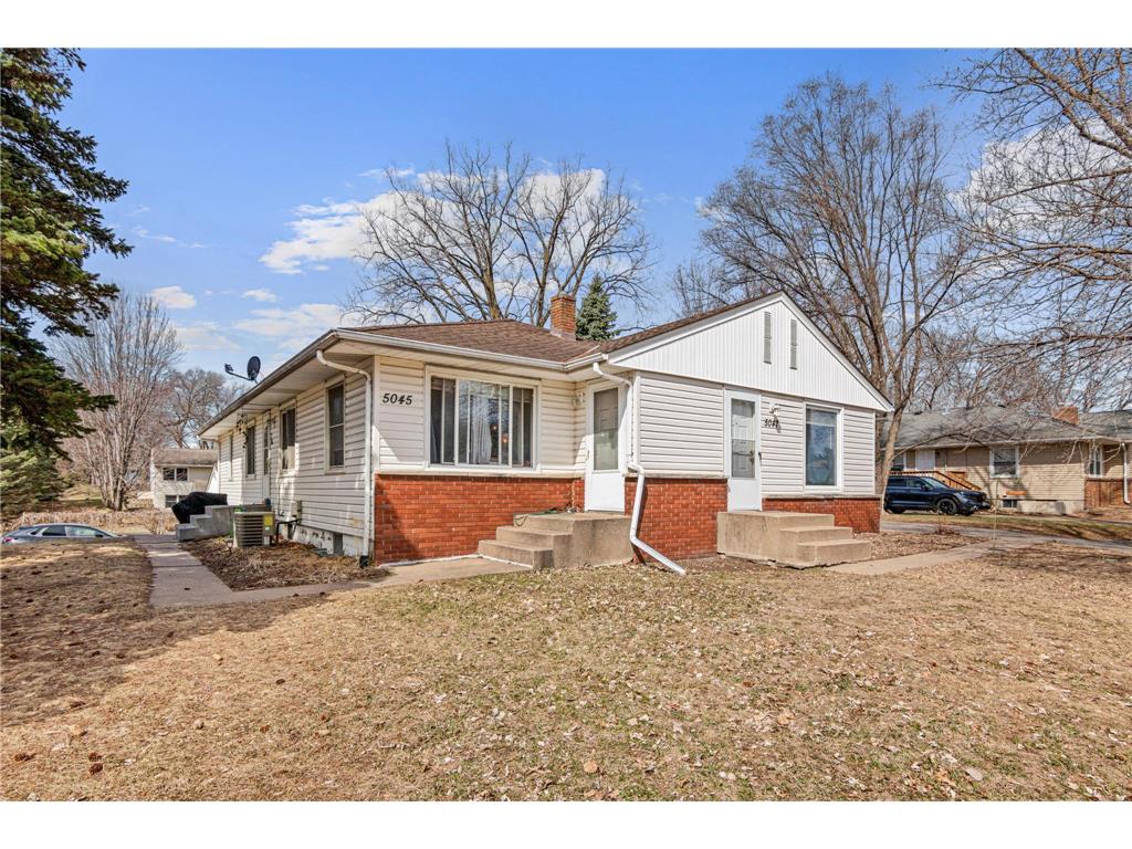 5045/5047 Sunnyside Road Mounds View MN 55112 7018793 image1
