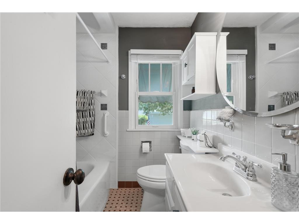 5045 Oxford Avenue Edina MN 55436 7081369 image14