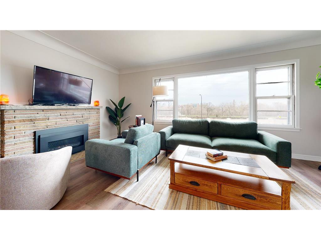 5046 Hiawatha Avenue Minneapolis MN 55417 6366788 image1