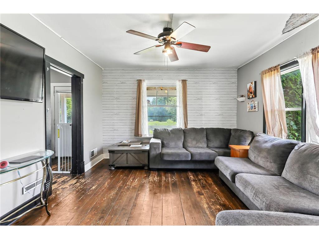 5048 450th Street Harris MN 55032 6768846 image5