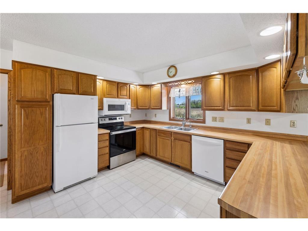 505 3rd Avenue SE Norwood Young America MN 55397 7065231 image16