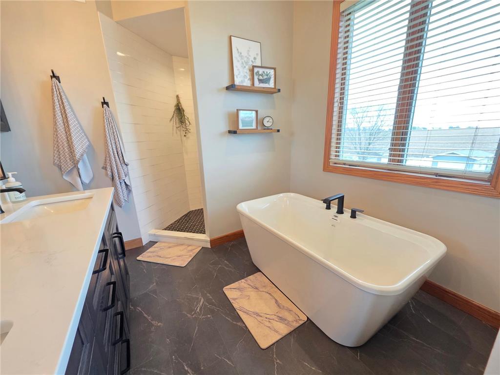 505 4th Street SE Plainview MN 55964 7064792 image32
