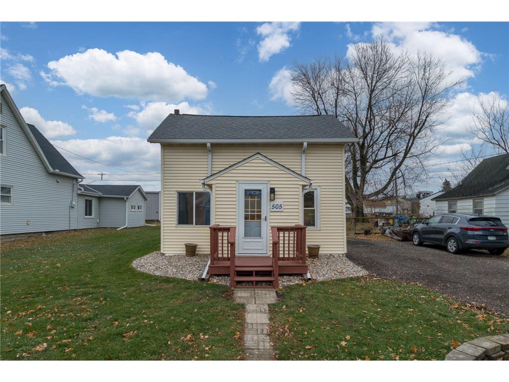 505 7th Street Madison Lake MN 56063 7006052 image1