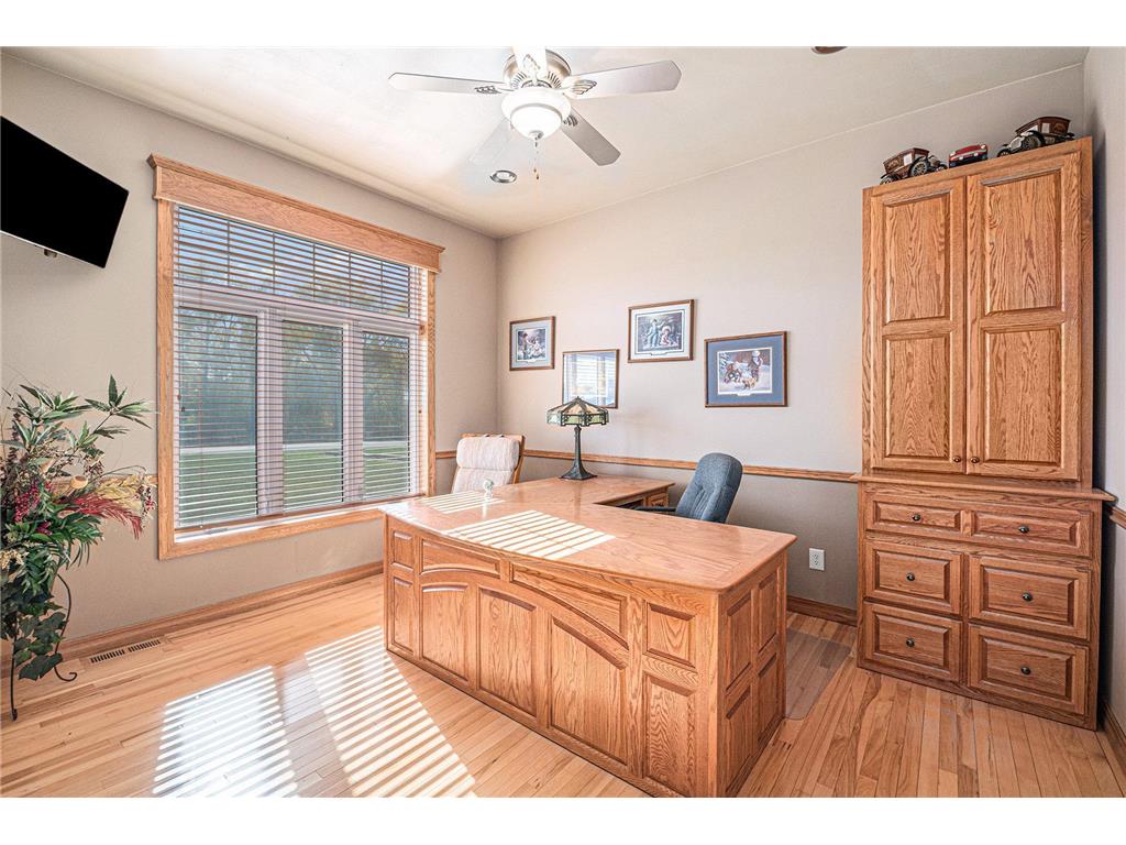 505 E 2nd Avenue Beaver Creek MN 56116 6808117 image10