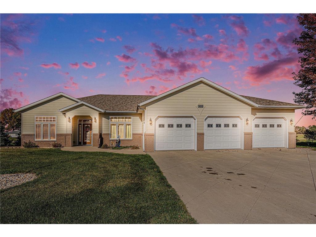 505 E 2nd Avenue Beaver Creek MN 56116 6808117 image2