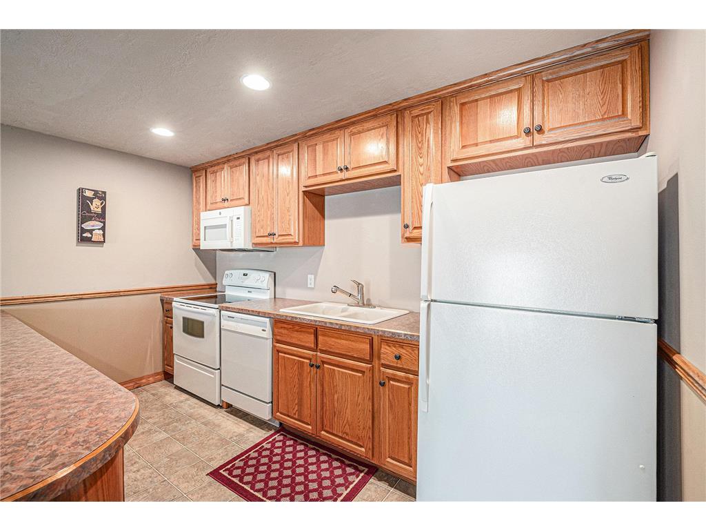 505 E 2nd Avenue Beaver Creek MN 56116 6808117 image21