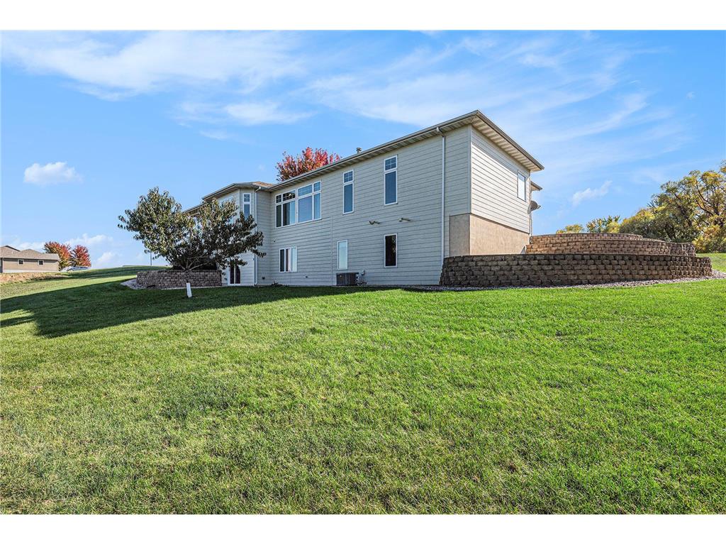 505 E 2nd Avenue Beaver Creek MN 56116 6808117 image27