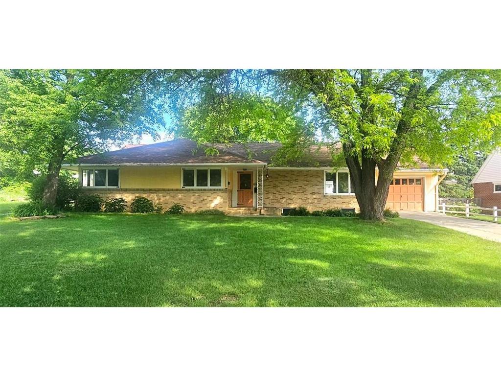 505 E 3rd Street Morris MN 56267 7087327 image1