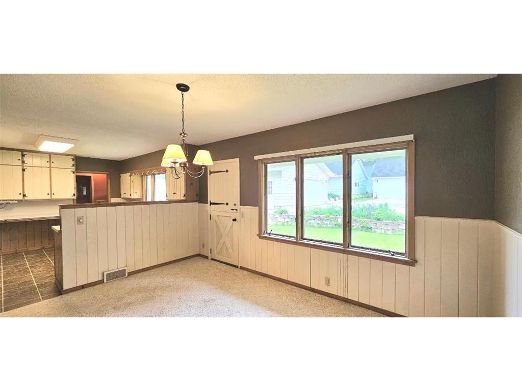 505 E 3rd Street Morris MN 56267 7087327 image11