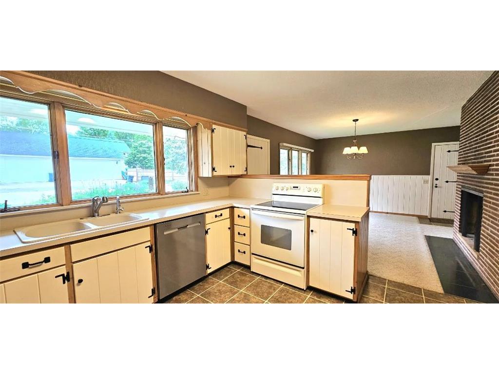 505 E 3rd Street Morris MN 56267 7087327 image12