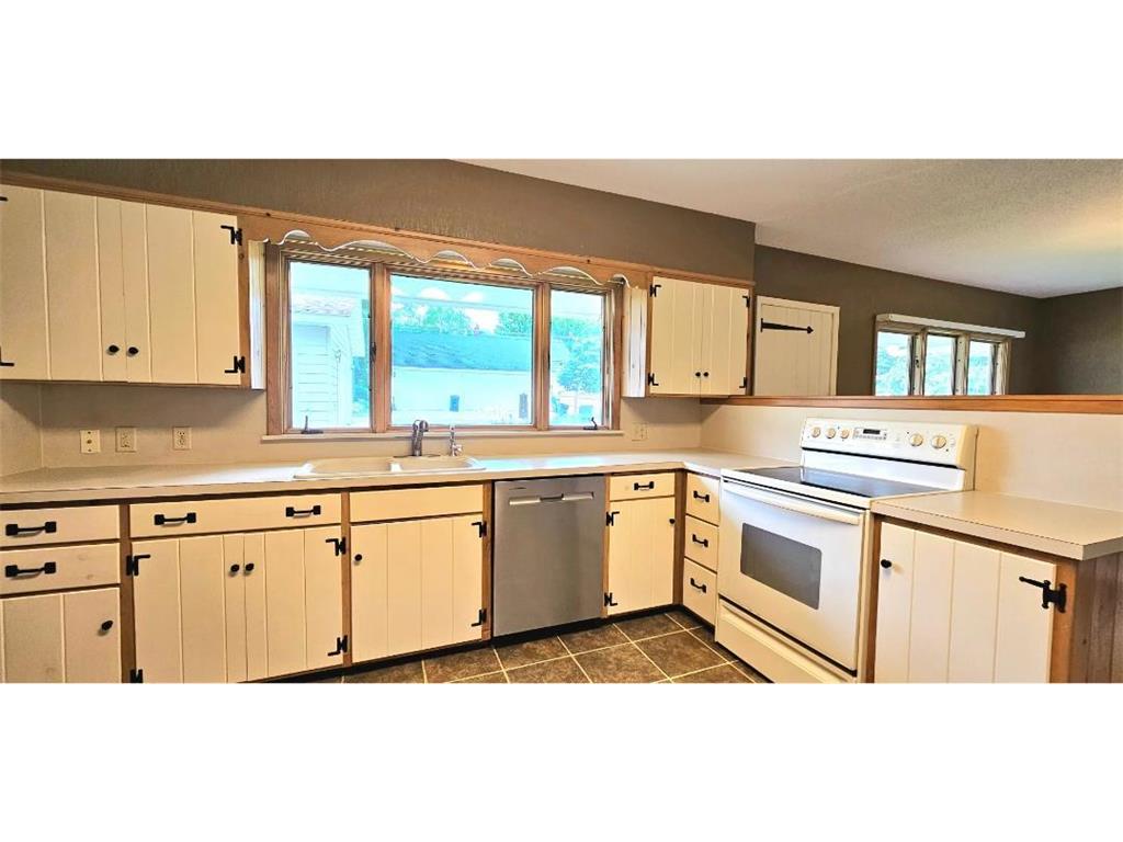 505 E 3rd Street Morris MN 56267 7087327 image14