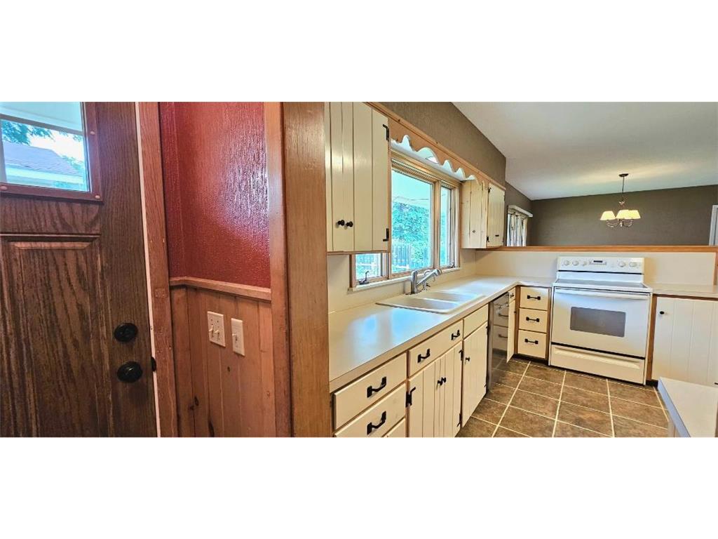 505 E 3rd Street Morris MN 56267 7087327 image17