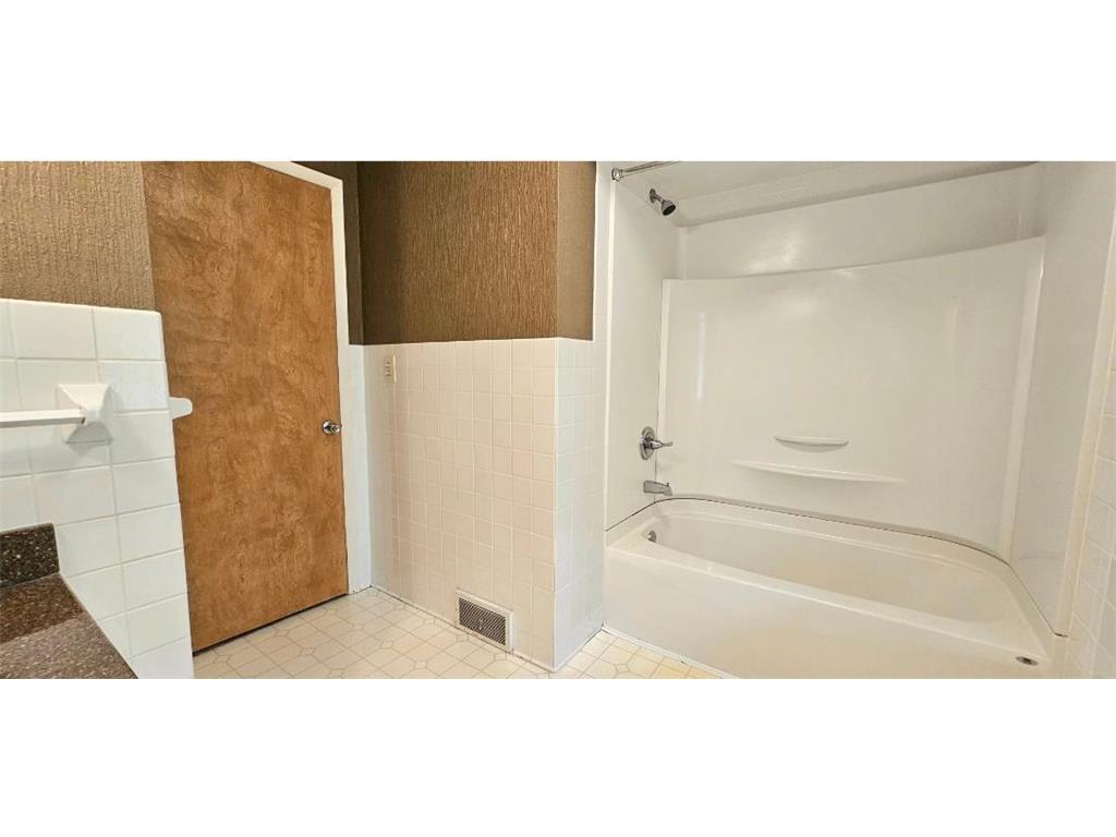 505 E 3rd Street Morris MN 56267 7087327 image20