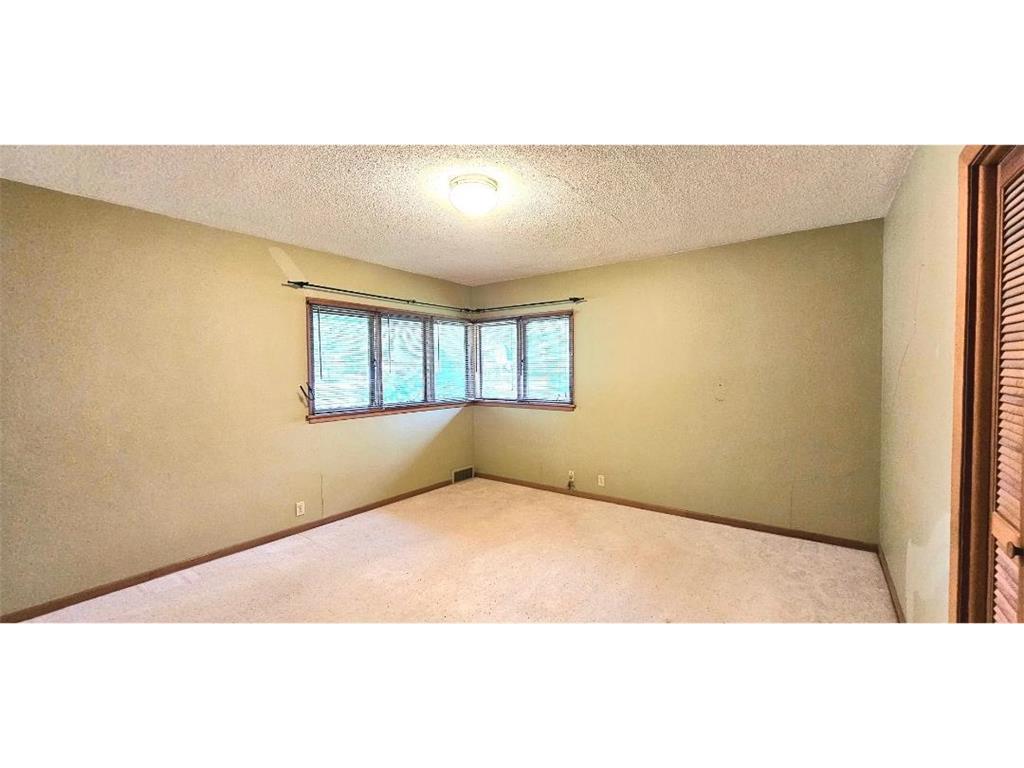 505 E 3rd Street Morris MN 56267 7087327 image24