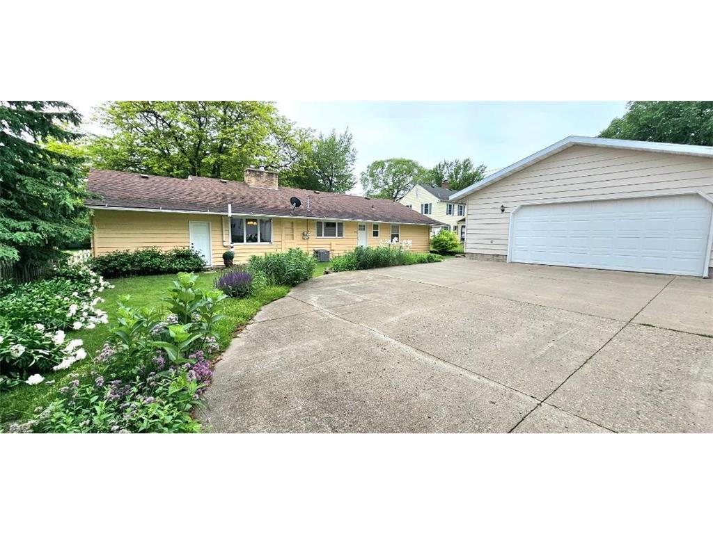 505 E 3rd Street Morris MN 56267 7087327 image41