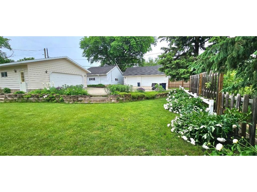 505 E 3rd Street Morris MN 56267 7087327 image42