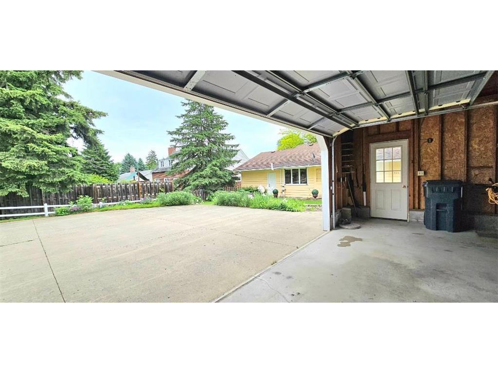 505 E 3rd Street Morris MN 56267 7087327 image43