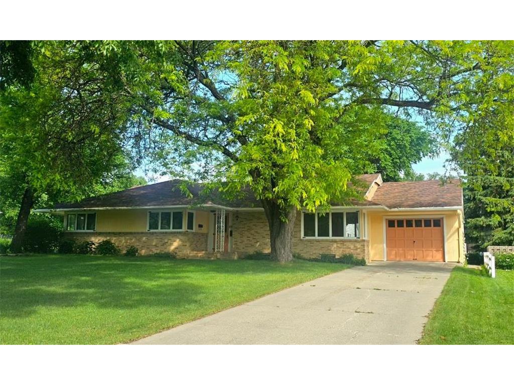 505 E 3rd Street Morris MN 56267 7087327 image47