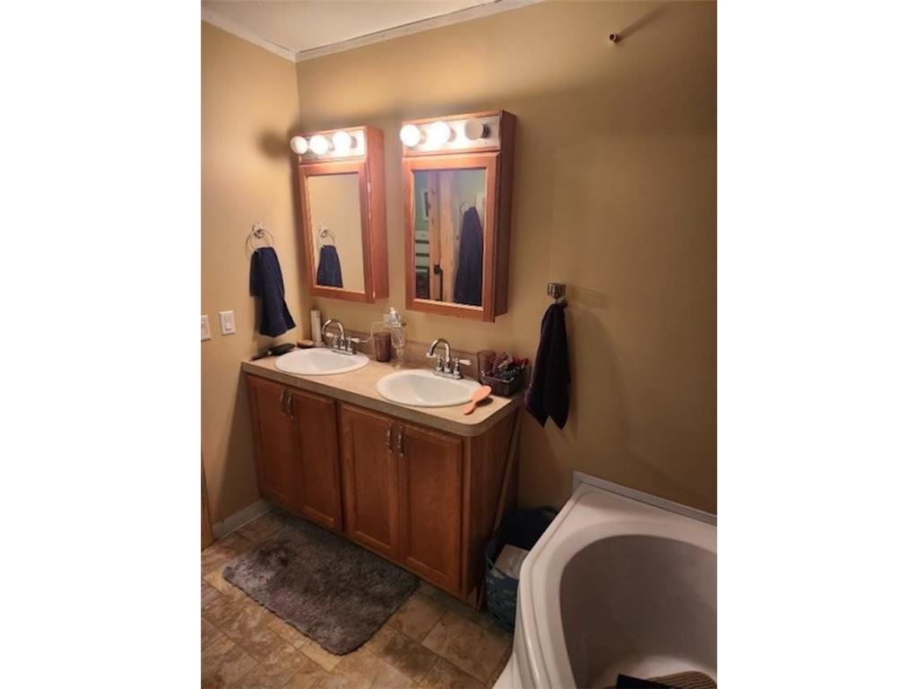 505 E ave Rock Rapids IA 51246 6773048 image11