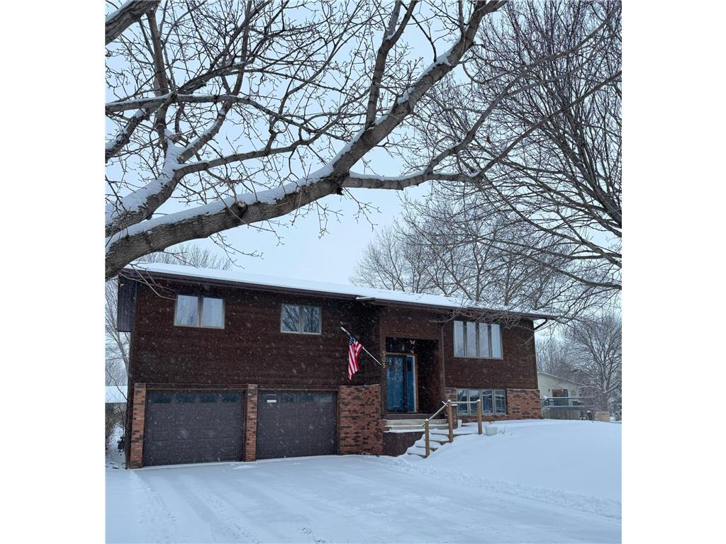 505 Garden Circle Marshall MN 56258 6474663 image1