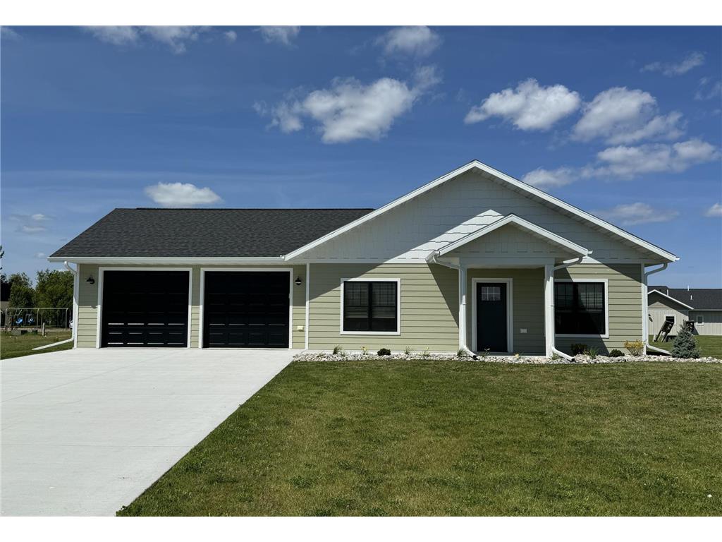 505 Garfield Street SE Warroad MN 56763 6744468 image1