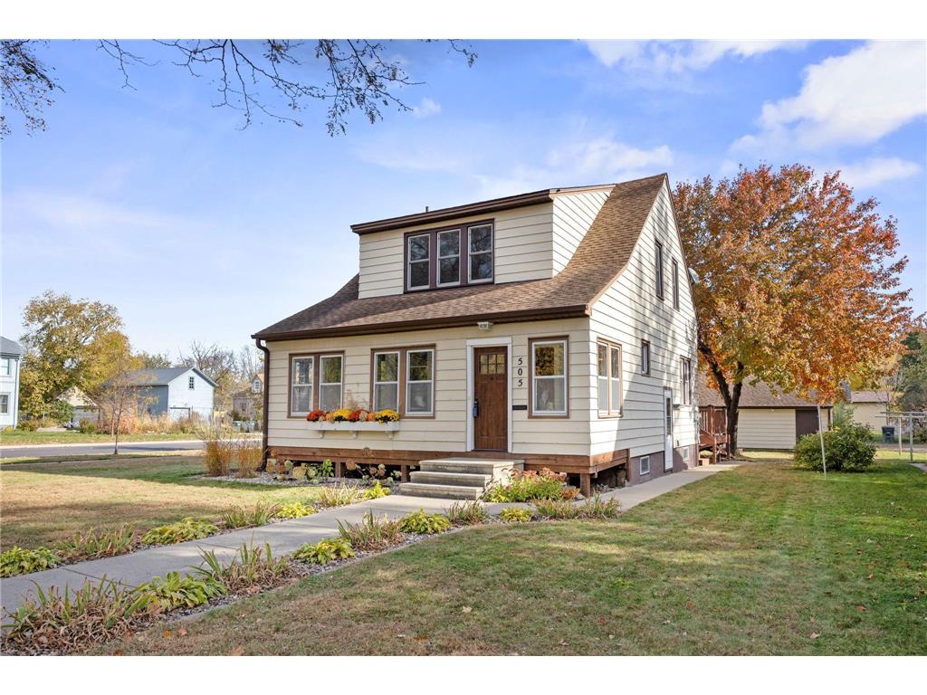505 Hassan Street SE Hutchinson MN 55350 6815992 image1