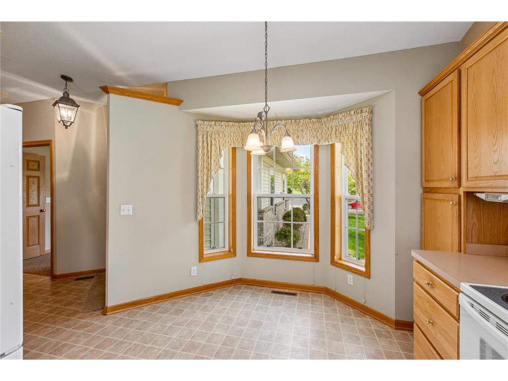 505 Holly Lane N Oakdale MN 55128 7049743 image10