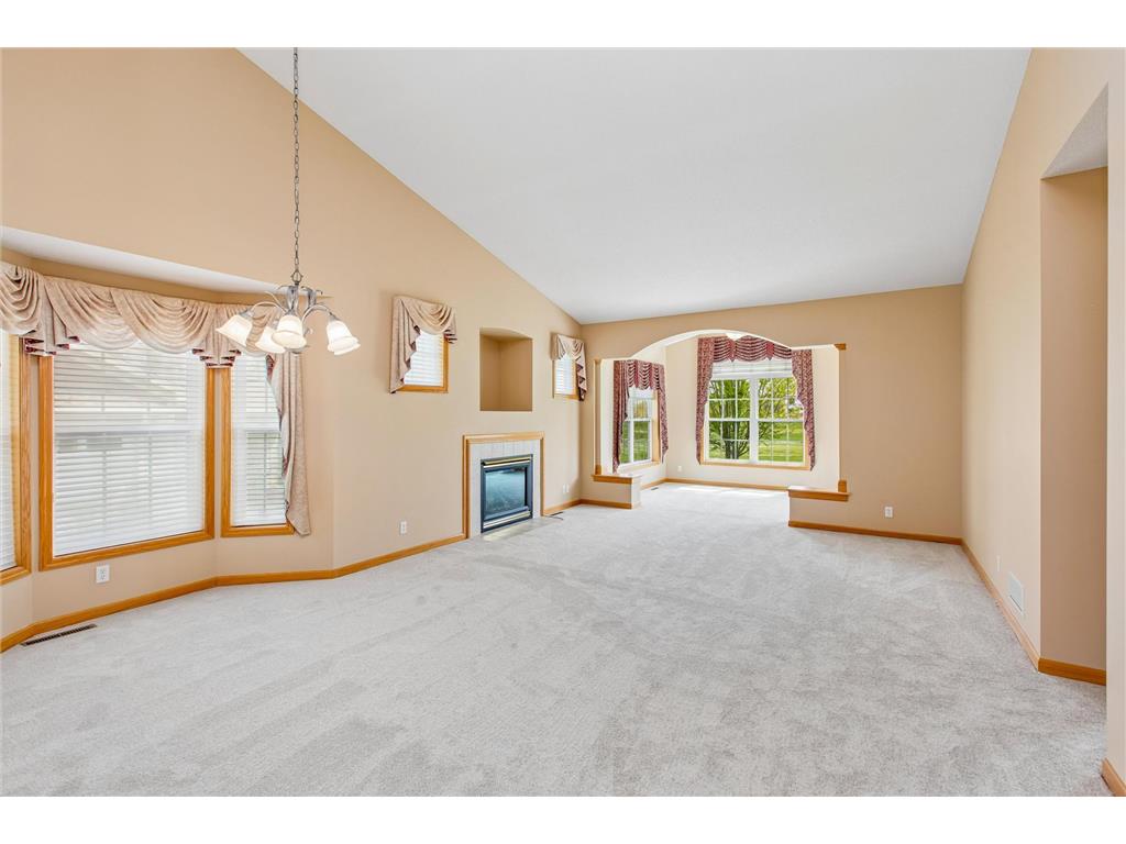 505 Holly Lane N Oakdale MN 55128 7049743 image11