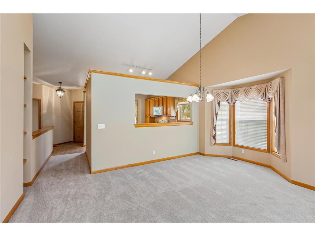 505 Holly Lane N Oakdale MN 55128 7049743 image12