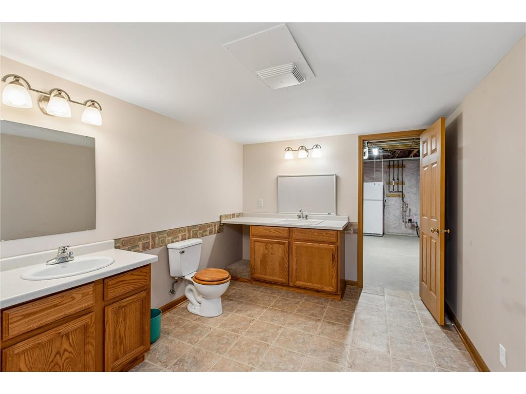 505 Holly Lane N Oakdale MN 55128 7049743 image29