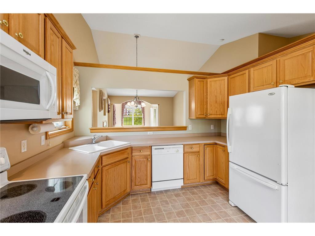 505 Holly Lane N Oakdale MN 55128 7049743 image8