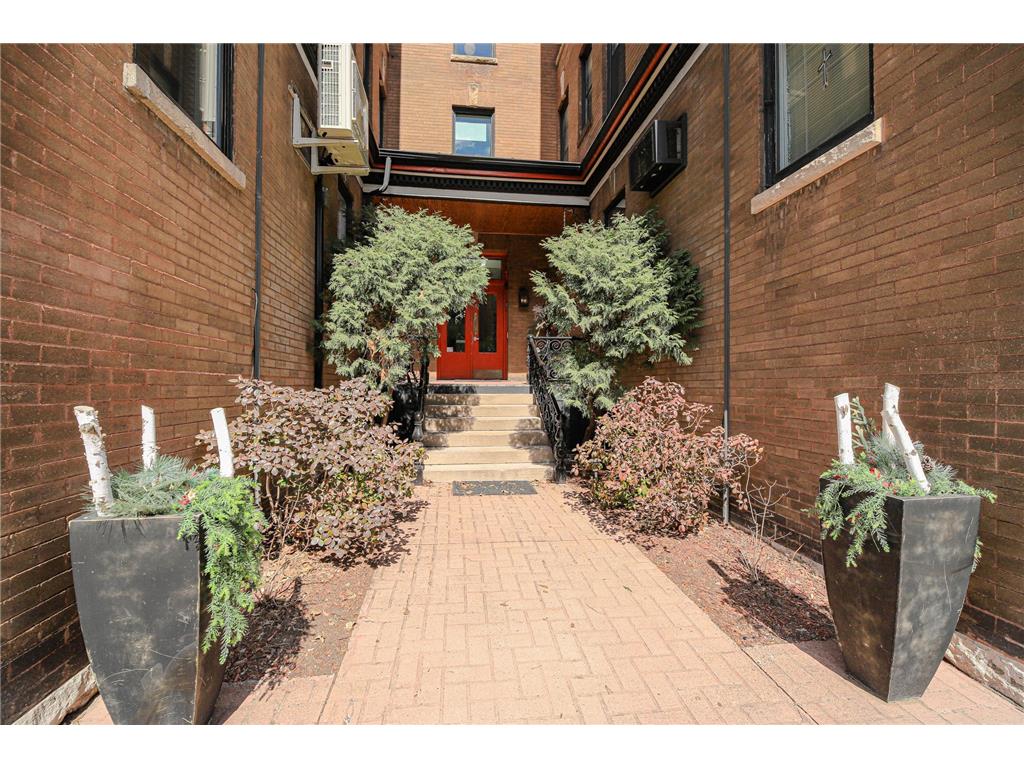 505 Selby Avenue #13 Saint Paul MN 55102 7047390 image58