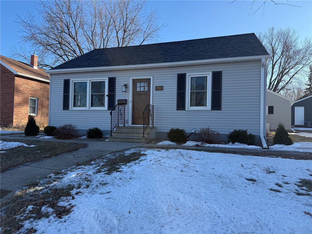 505 W Van Dusen Street Springfield MN 56087 7008938 image1