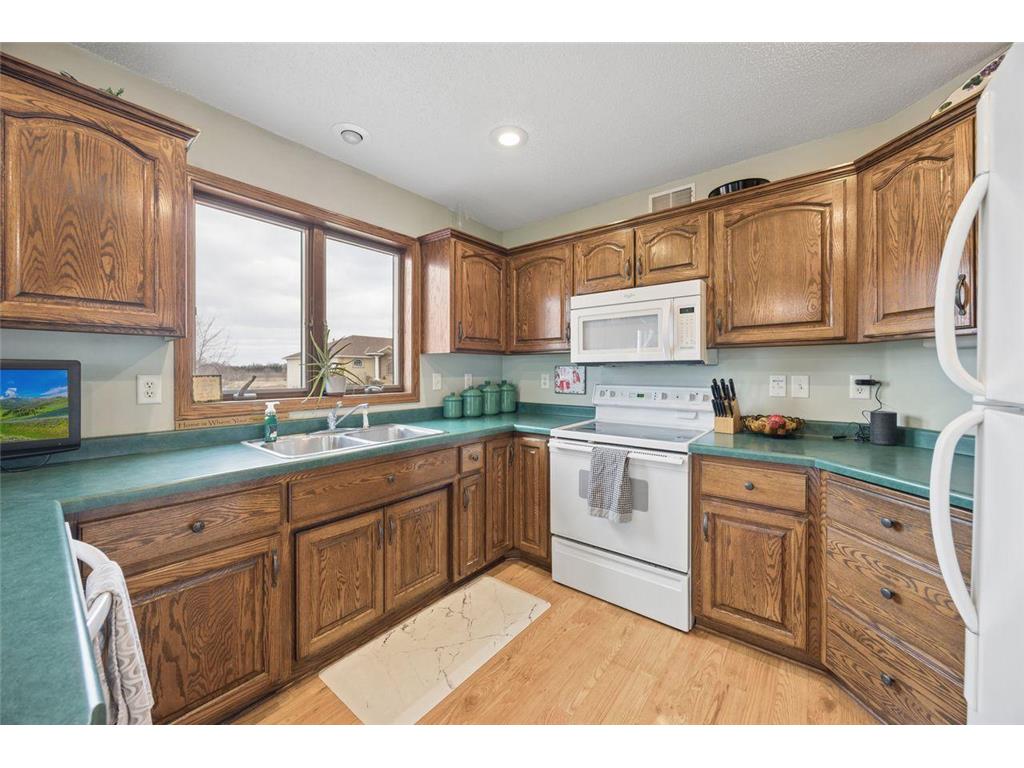 505 Walnut Avenue Upsala MN 56340 7024440 image11