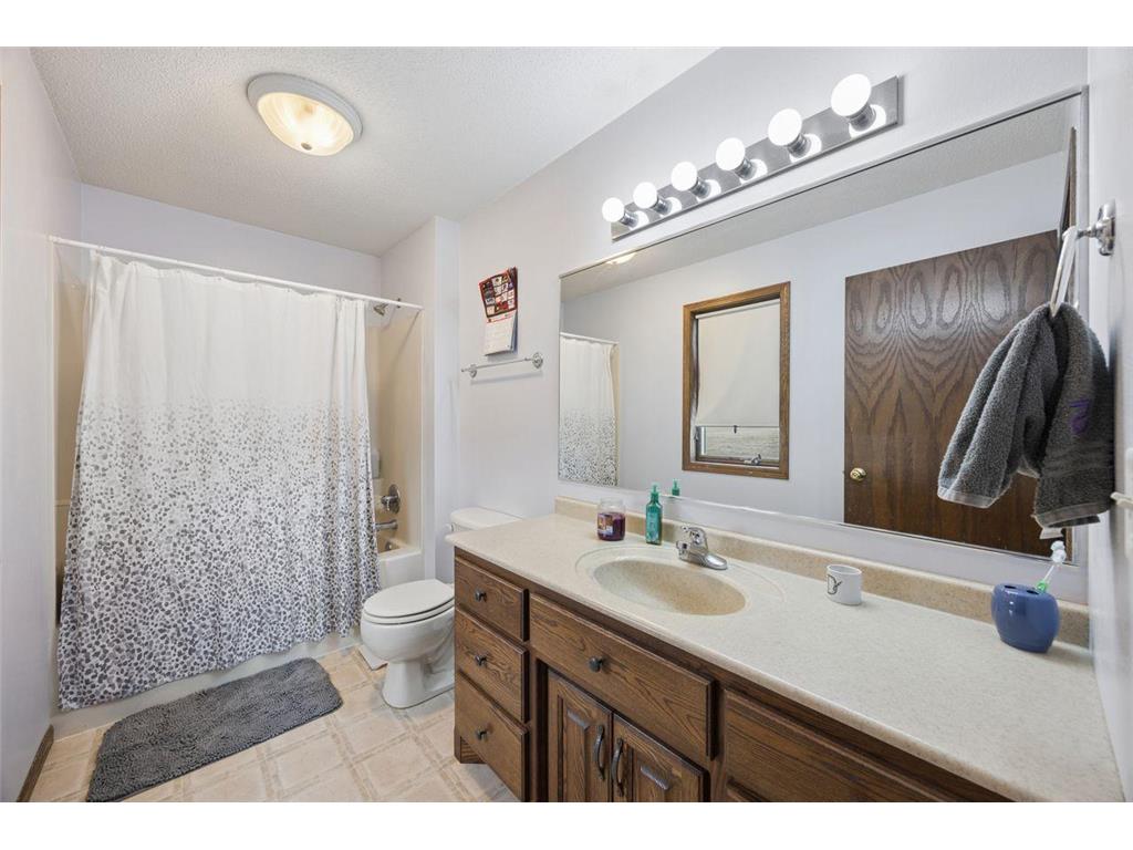 505 Walnut Avenue Upsala MN 56340 7024440 image21