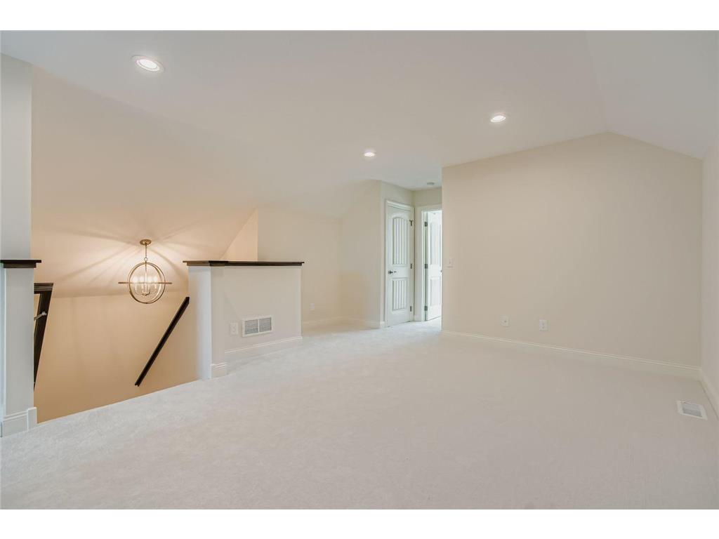 5054 Dale Ridge Road Woodbury MN 55129 7007100 image22