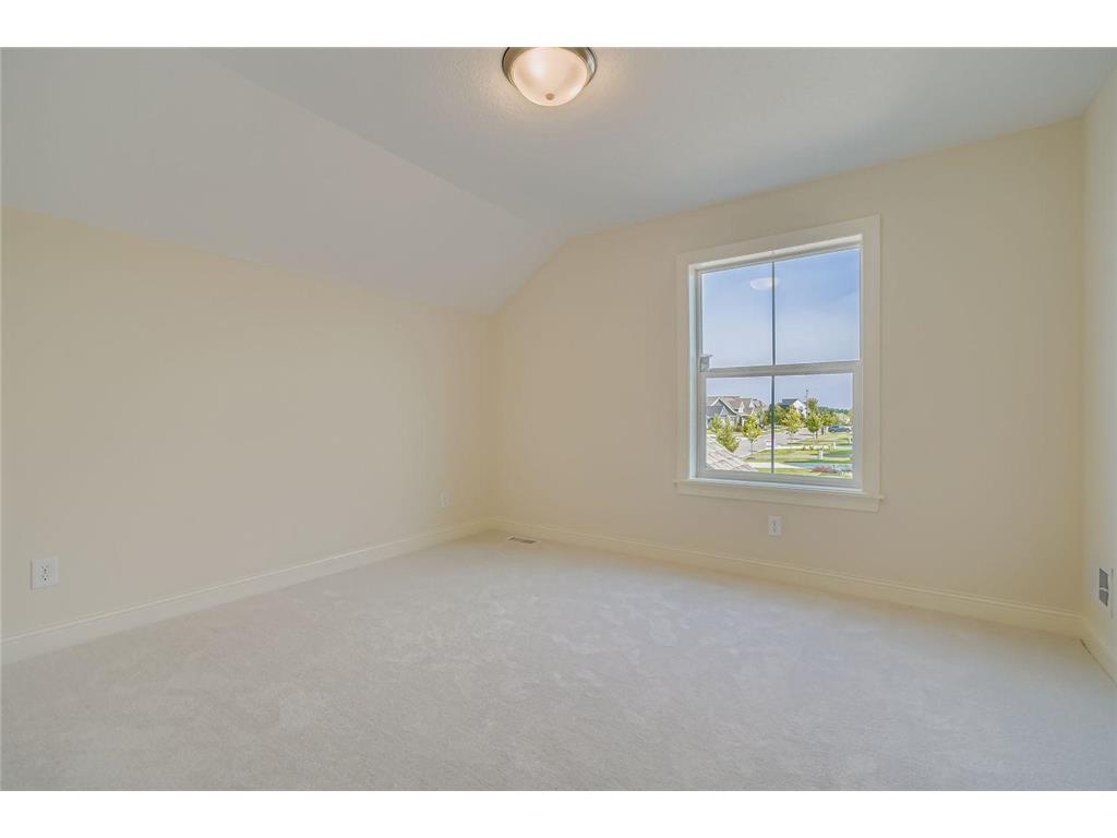 5054 Dale Ridge Road Woodbury MN 55129 7007100 image23