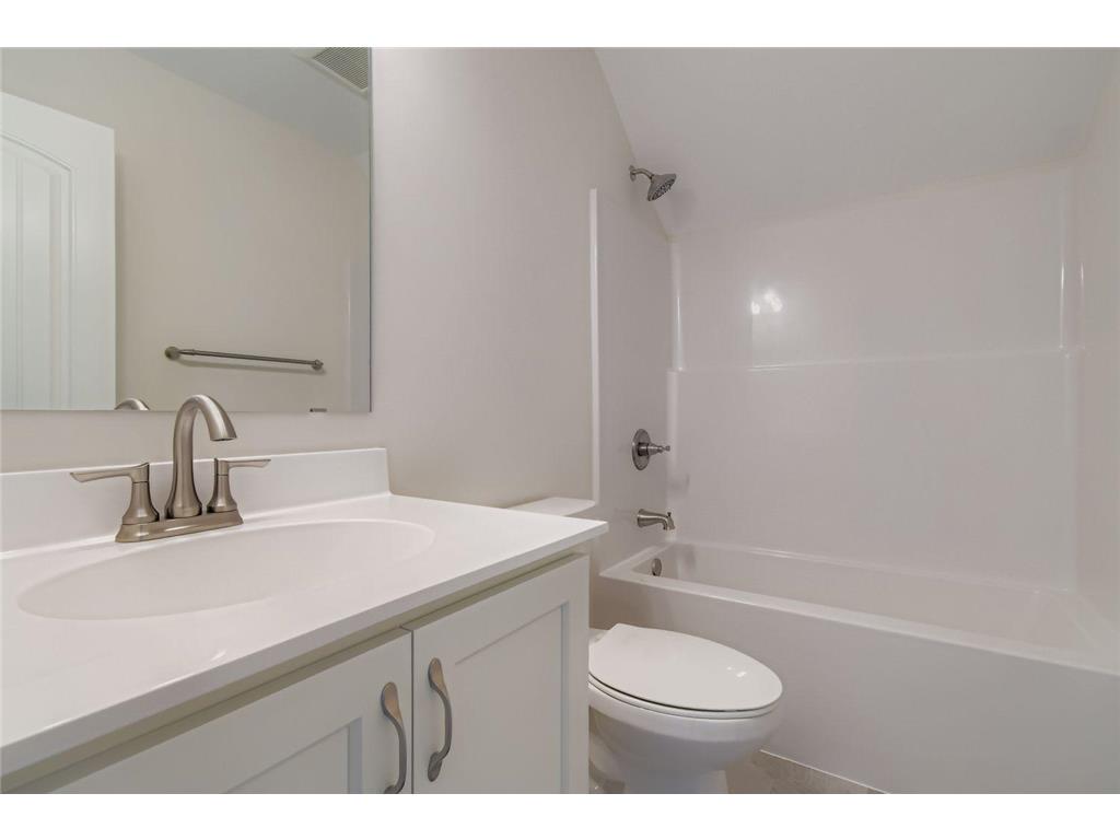 5054 Dale Ridge Road Woodbury MN 55129 7007100 image25