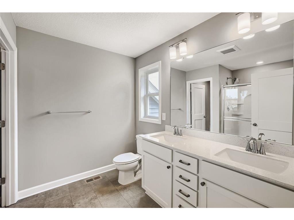 5055 Greenwood Lane Rockford MN 55373 7070000 image12