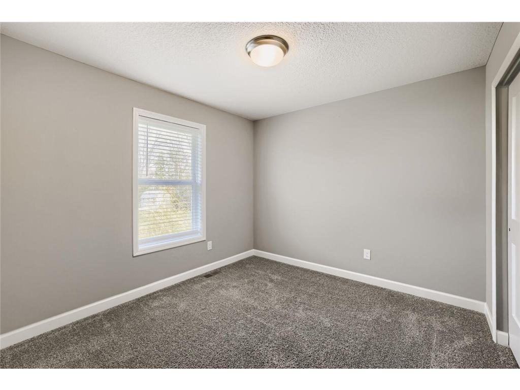 5055 Greenwood Lane Rockford MN 55373 7070000 image16